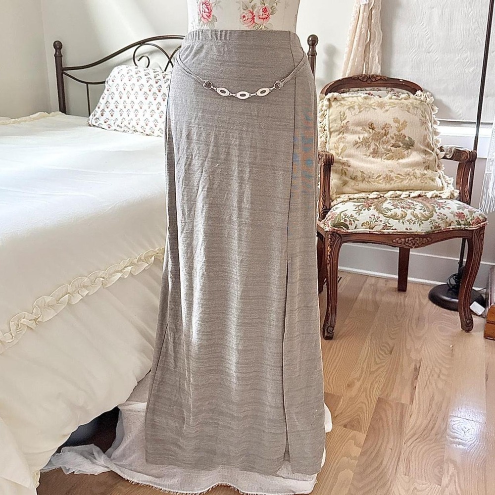 Y2K Gabrielle size large gray maxi skirt with silver tone chain detail
